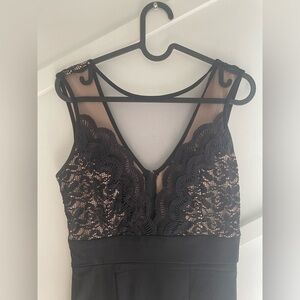 Le Chateau Lace and mesh dress Black size S